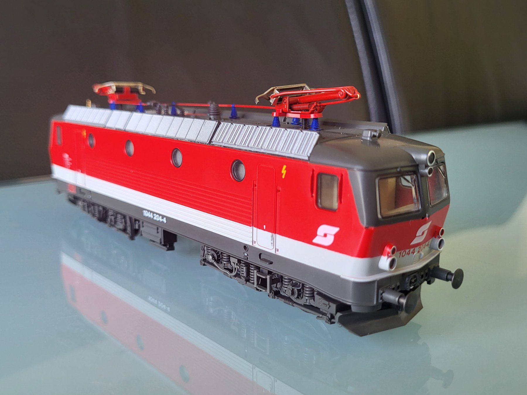 Roco Modelleisenbahnen: H0 ROCO 1044 204-4 – Neu (gemäss Beschreibung) aus Oberburg von sensetal 2