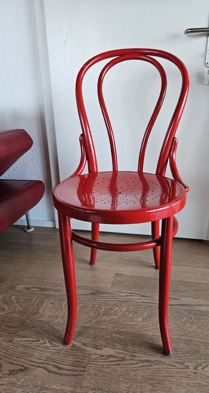 Stühle: Shabby Chic Stuhl, rot – Gebraucht aus Menziken von the_zw6x