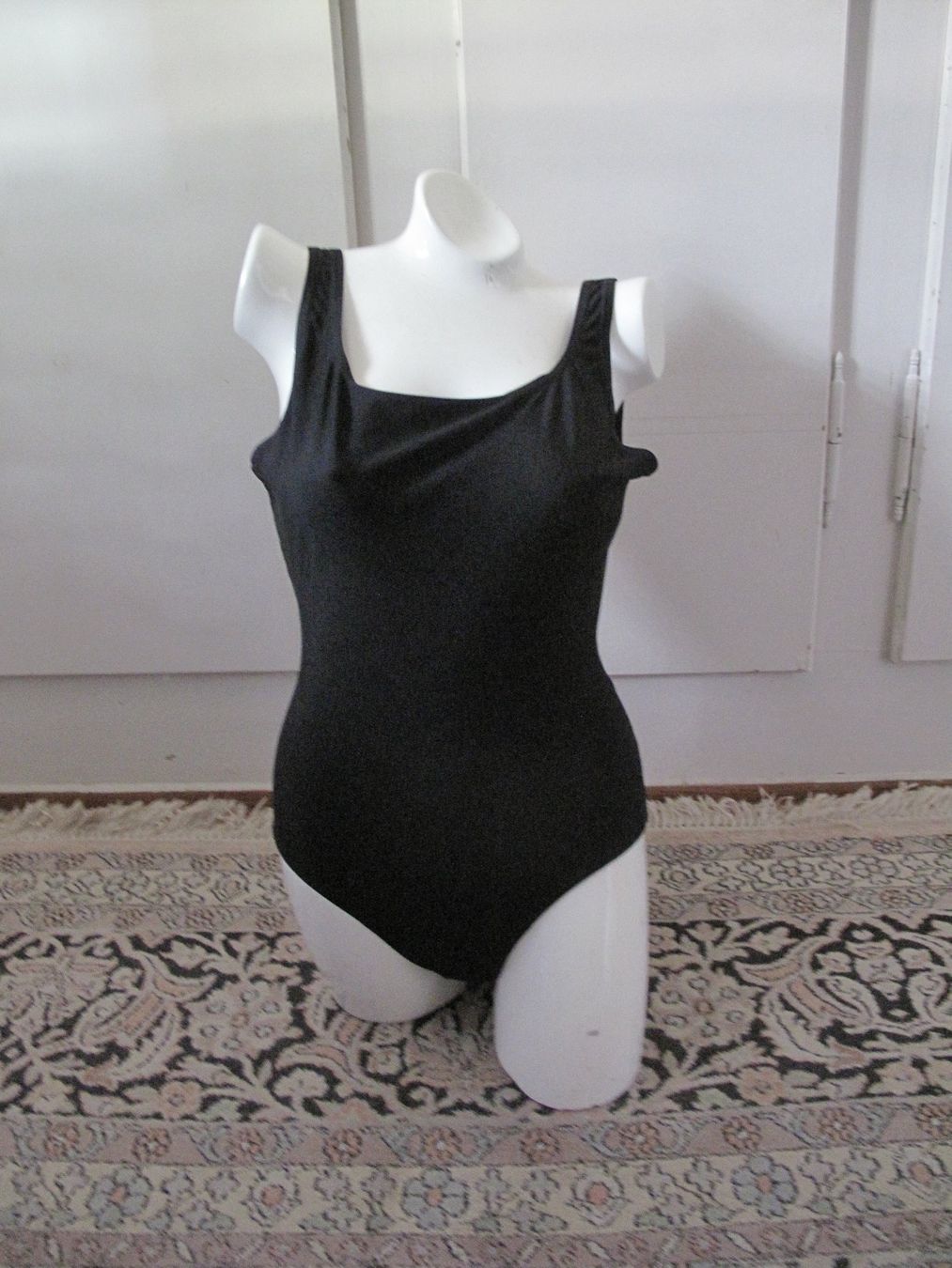 Maillots de bain & Bikinis: Badekleid Gr. 12 UK von Tesco – D'occasion à glarus par Engel_888