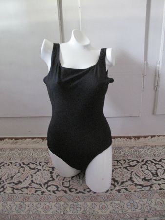 Badekleid Gr. 12 UK von Tesco