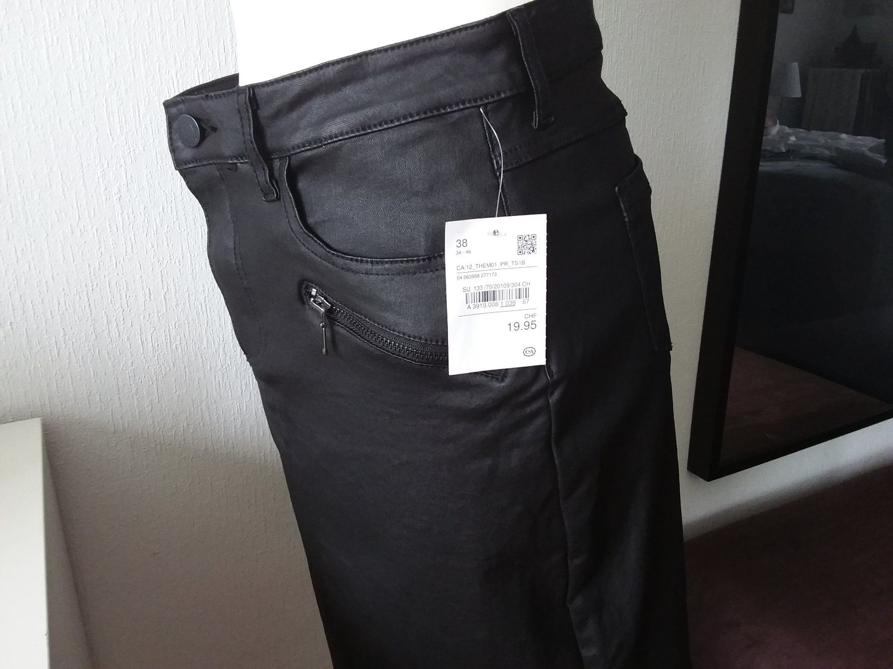 C&A Röcke: Jupe en simili cuir noir C&A T38 – Neu und originalverpackt aus chêne-bourg von patty190 1