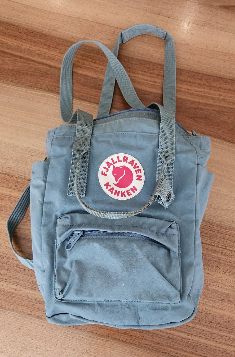 Fjällräven Sacs à dos: Fjällräven Kånken Rucksack – D'occasion à Baar par Baydiwaydi