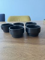 5 braunschwarze Schalen für Sossen