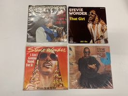 4 Singles von Stevie Wonder aus den 80er Jahren