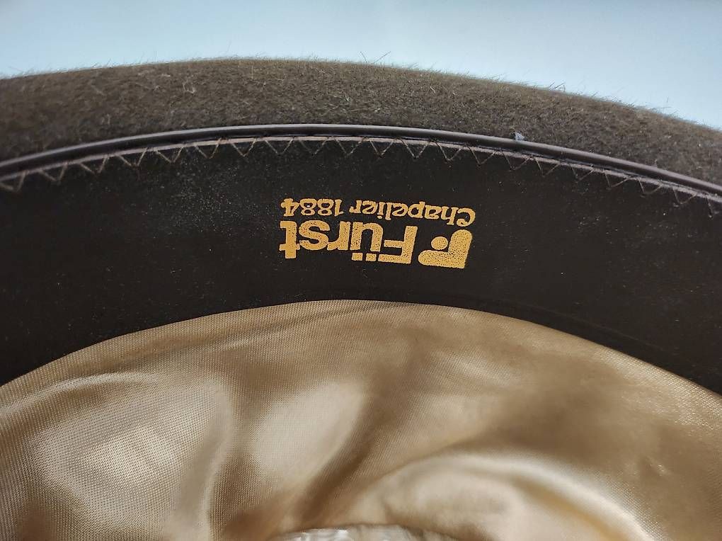 Copricapi, berretti & cappellini: Damenhut dunkelbraun  – Nuovo e nell'imballaggio originale da Zürich venduto da Rose_Marie