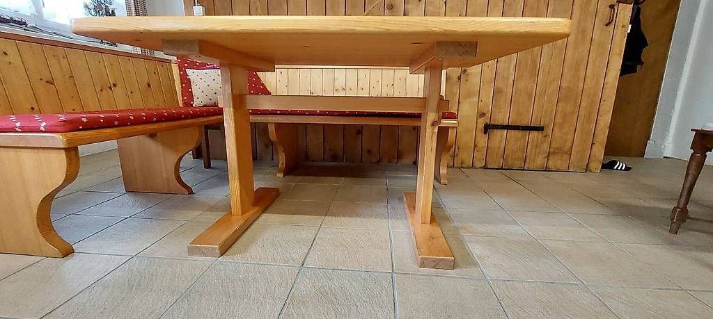 Panchine: Eckbank mit Tisch – Usato da Brüttelen venduto da BaBaer 3