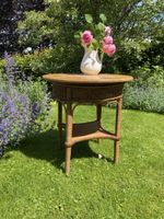 Vintage Korbtisch
