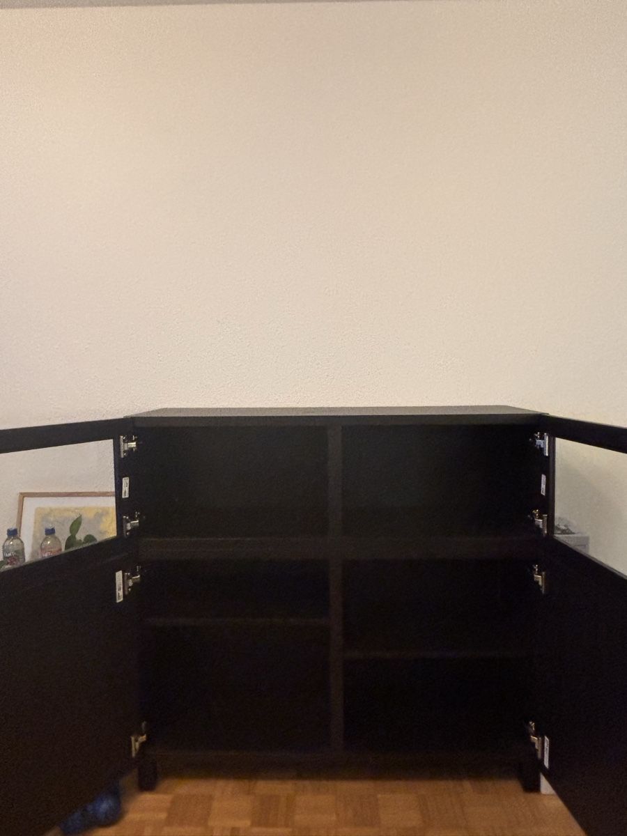 Commodes: Ikea Besta Vitrine – D'occasion à Zürich par pat_6skg 1