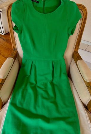 Grünes Sommerkleid Gr.34, Globus Essentials, Top Zustand!...