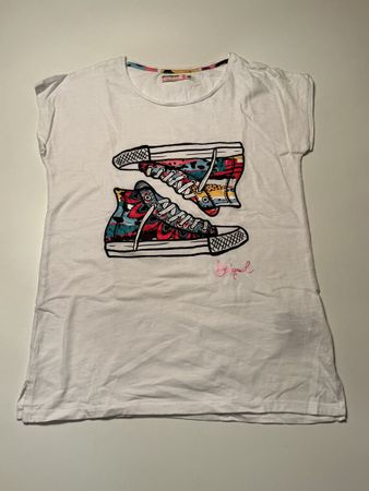 T-Shirt, DESIGUAL, 158-164, sehr schöne SCHUHAPPLIKATION!