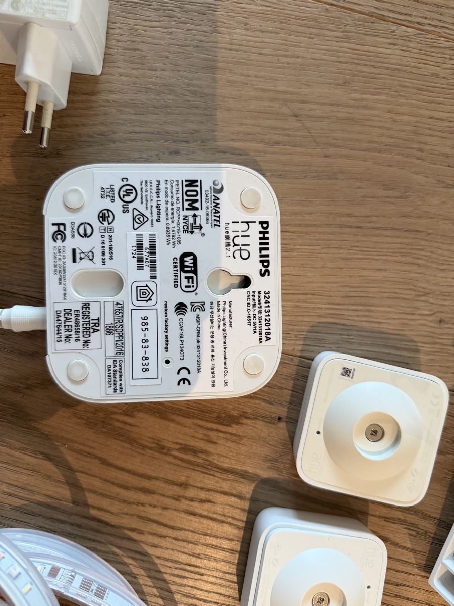 Philips Lampen: Philips Hue Smart Home Set Bridge Lampen Sensor Switch – Gebraucht aus Küsnacht ZH von olgig 2