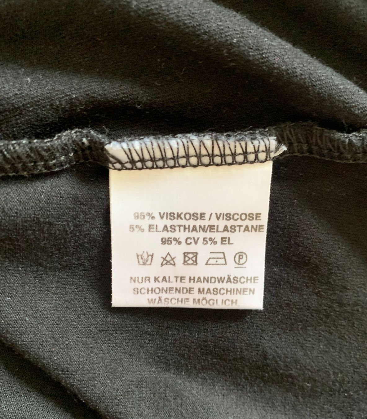 T-shirt: Langarm Shirt – Usato da Zürich venduto da Tzhkely24 5