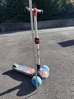 KIDZ Kinder-Trottinett Dreirad Kickboard Graffiti