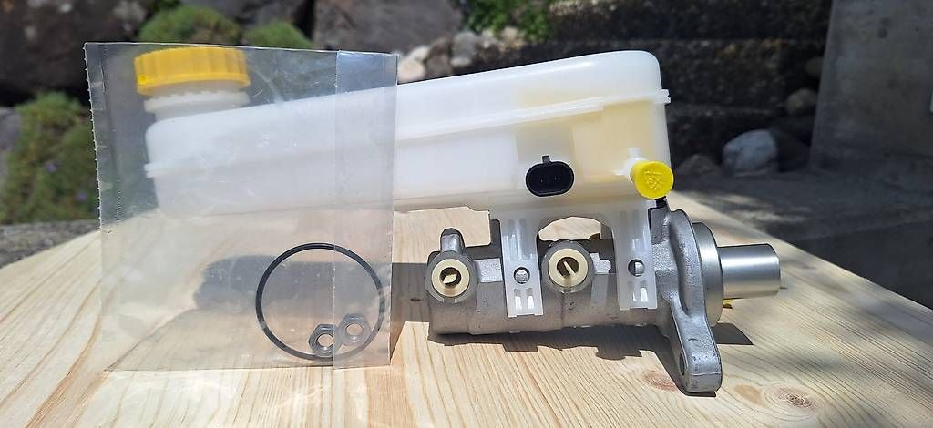 Bosch Tutti i ricambio: Hauptbremszylinder BOSCH – Nuovo (secondo la descrizione) da Stein / SG venduto da Bhw23h