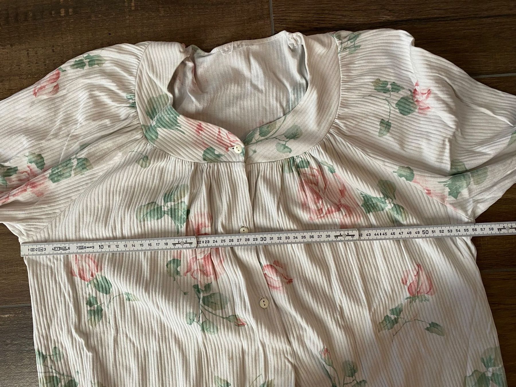 Negligees & Pigiami: Nachtthemd mit Rosen weiss Gr. 44 - 46 – Usato da Pratteln venduto da a23_j2gs 5