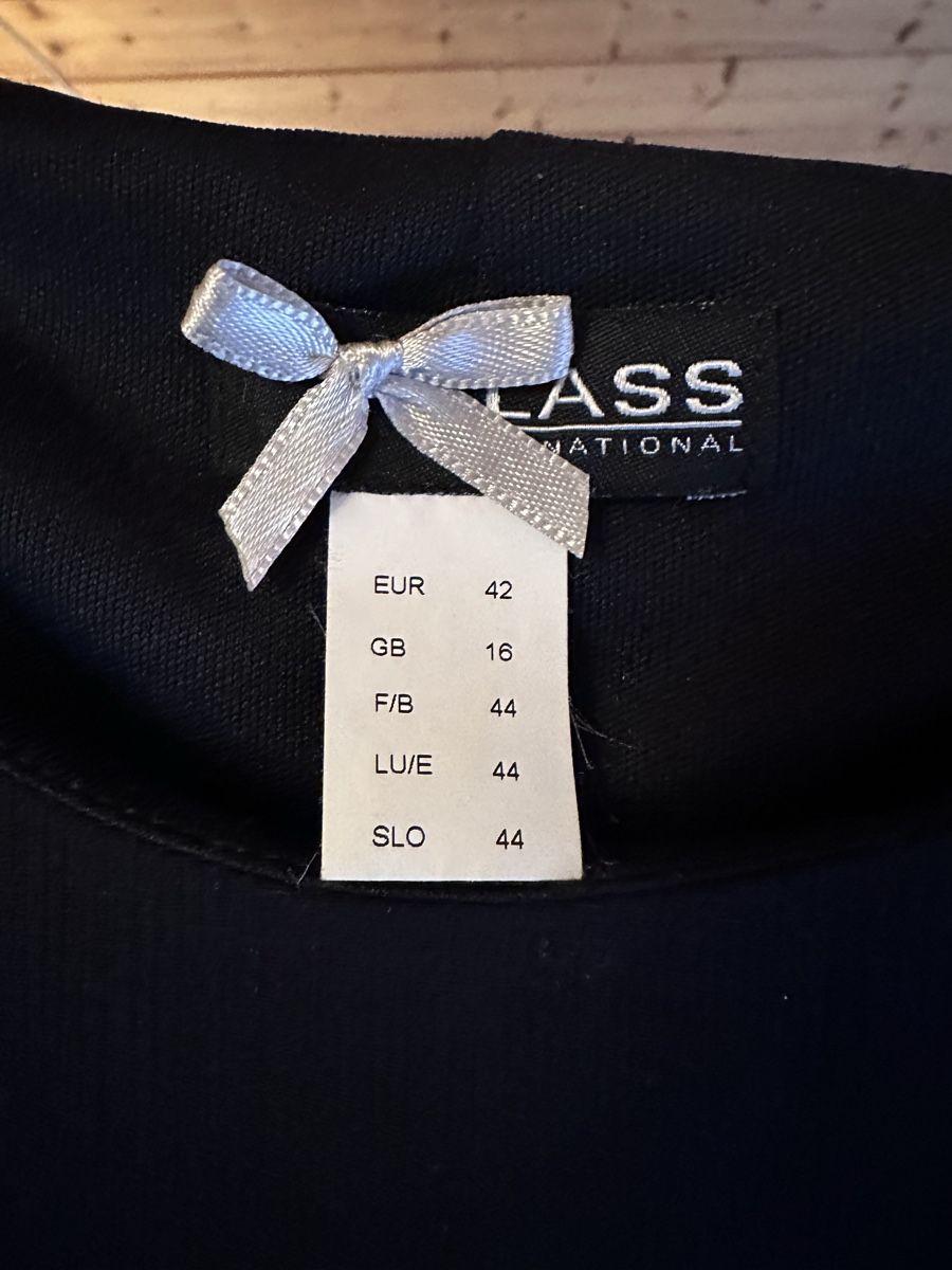 Vestiti: Dunkelblaues Cocktailkleid, Grösse 42 – Usato da Matzingen venduto da Steffiiiiiiiiii 1