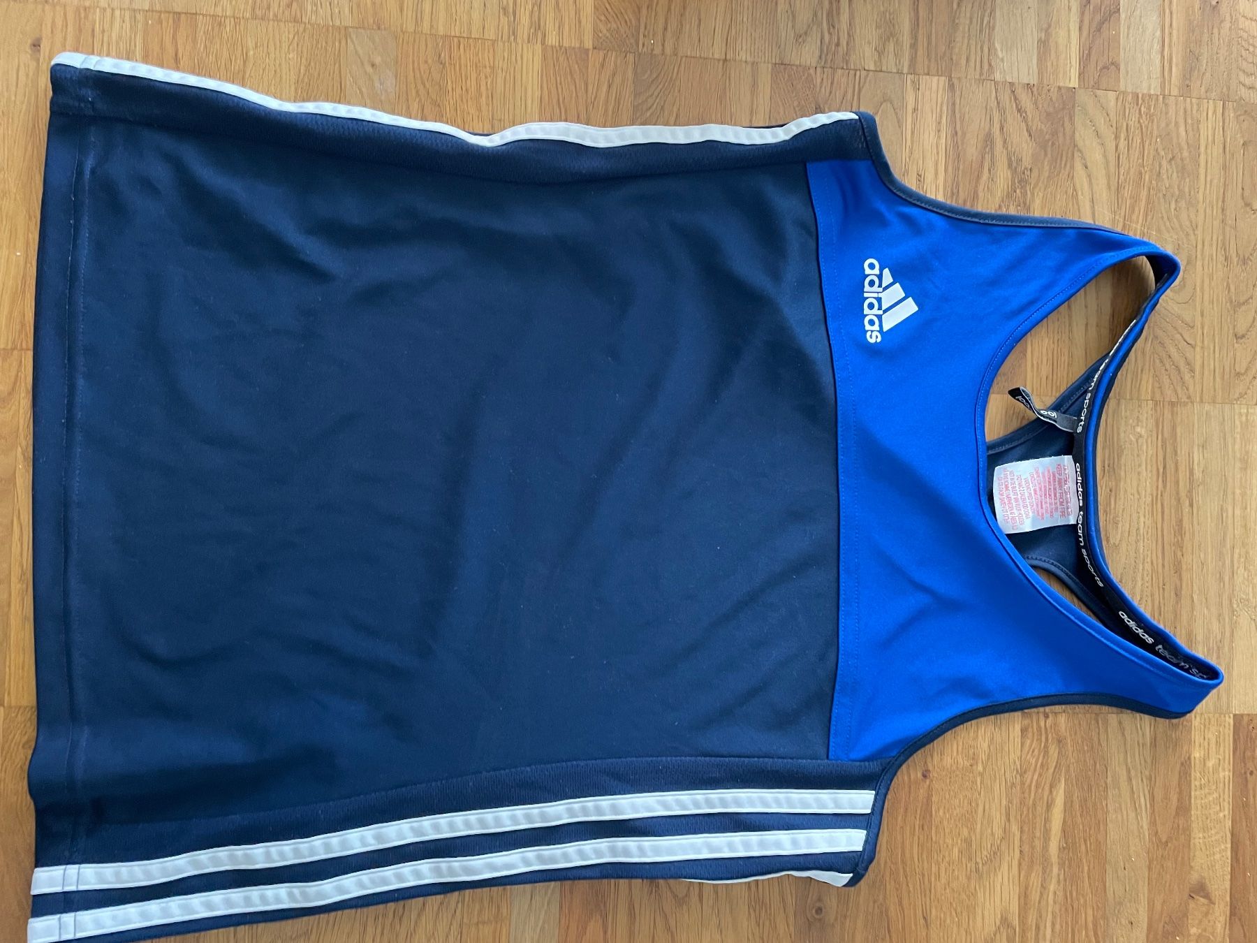 Chemises, T-shirts & Polos: Adidas Retro tank top – D'occasion à Männedorf par bluebird35