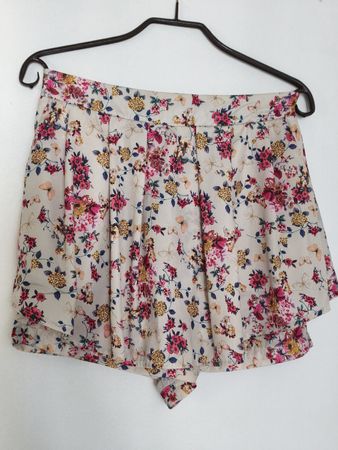Skort with pockets, Stradivarius, size S
