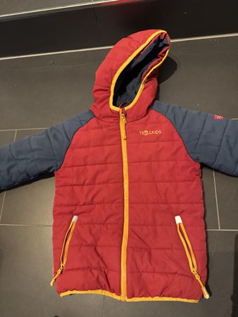 Trollkids Winterjacke Gr. 128, Top Zustand, Rot/Blau