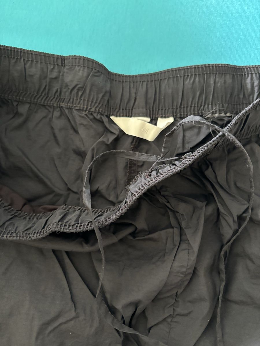 H&M Pantaloni: Badeshorts Damen Gr. 48/50 – Usato da Wald AR venduto da bertli00 1