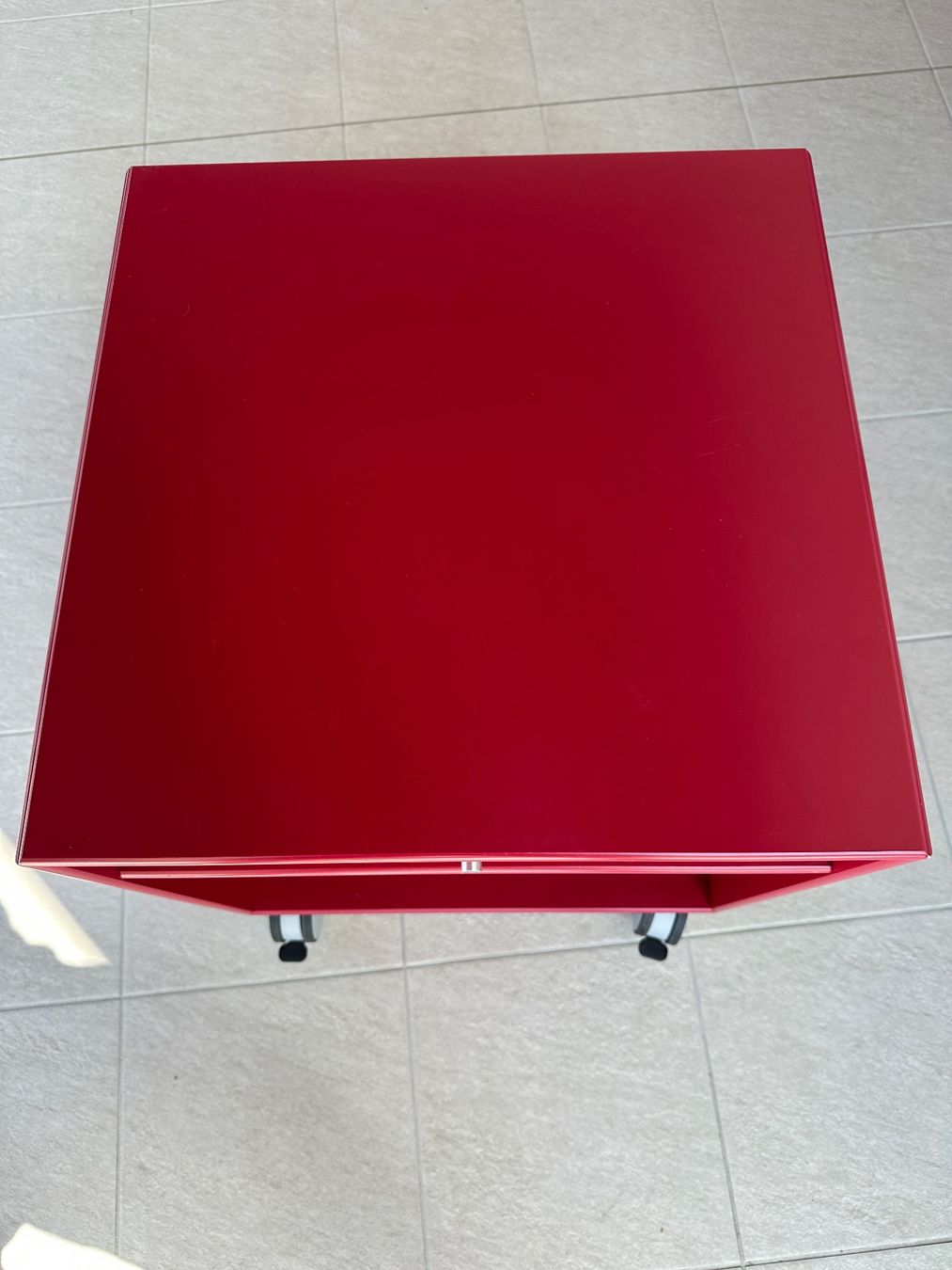 Montana Kommoden: Petite commode sur roulettes – Gebraucht aus plagne von grandgalop 1