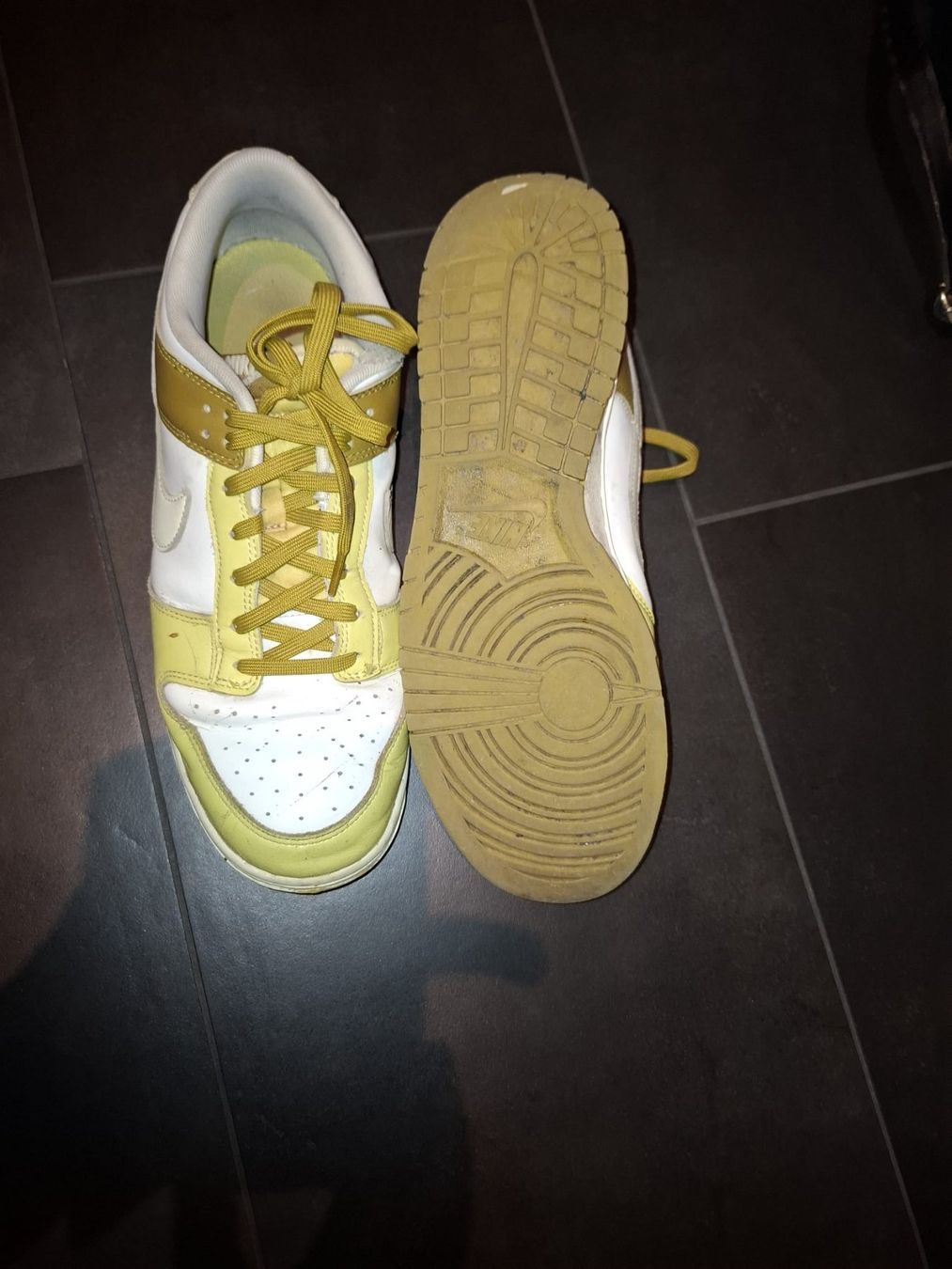 Nike Scarpe da uomo: 2 Paar Nike Dunk low Gr.47/47,5 – Usato da Sursee venduto da Ventiduese