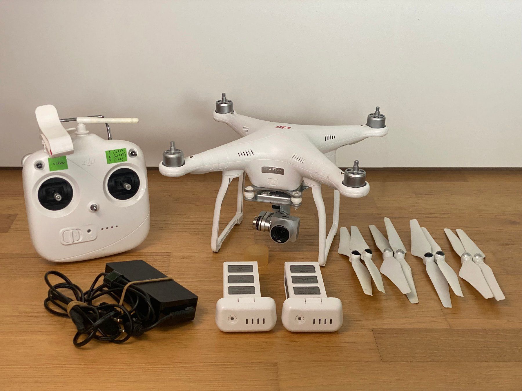 DJI RC Modellbau: Dji Phantom 3 Standard – Gebraucht aus Zürich von