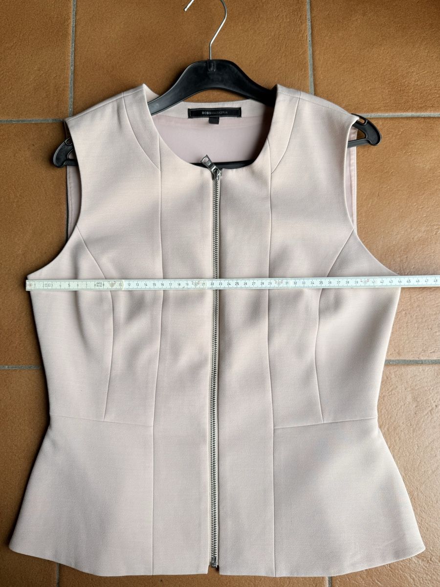 Gilet & Giacche senza maniche: Gilet BCBGMAXAZRIA   Tg. S – Nuovo (secondo la descrizione) da Bellinzona venduto da bul_mvy5 5