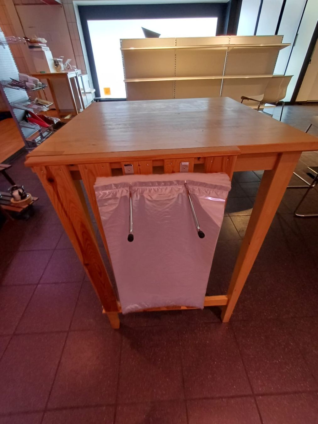 Tische: Holztisch Arbeits Tisch – Gebraucht aus Grosswangen von Spieler10 1