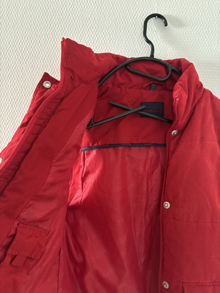 Giacche: Sleeveless red jacket – Usato da Zürich venduto da rin_p9ff 1