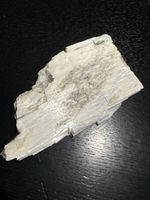 Fasergips (Satinspat) aus der Gipsgrube Küttigen 