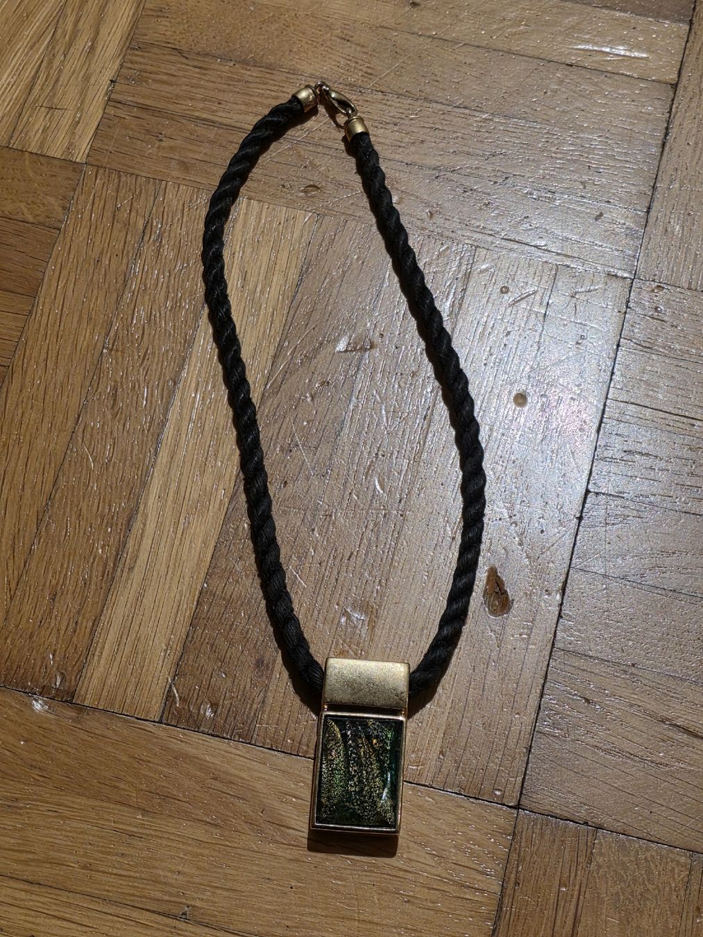 Catenine: Elegante Halskette mit Anhänger – Usato da Dorf venduto da Echo_Elements