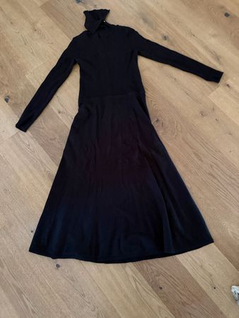Damen Kleid Manor Gr. M schwarz Rollkragen langarm