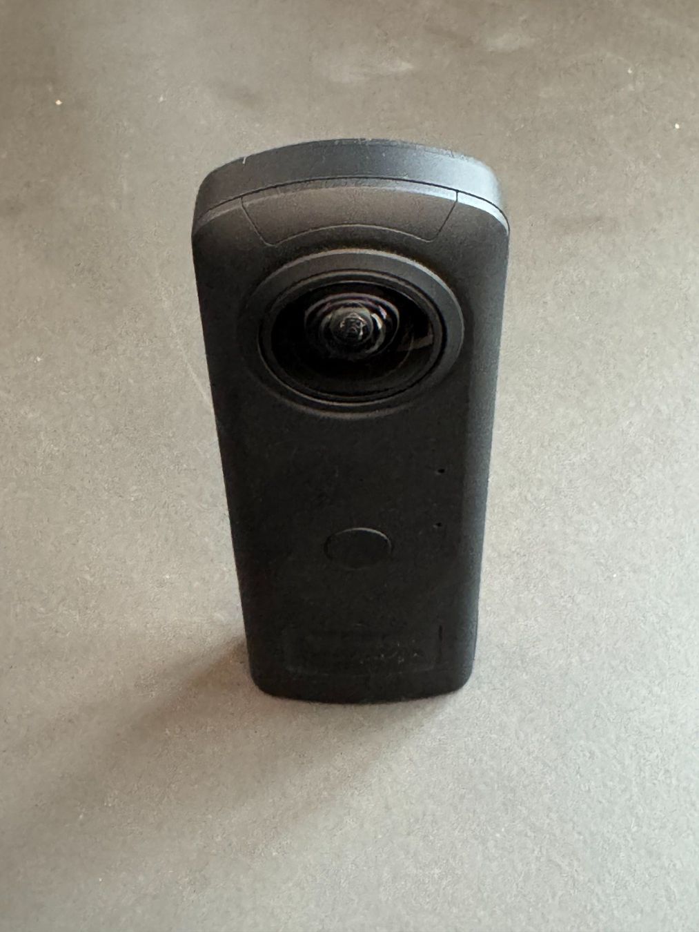 Ricoh Fotocamera: Ricoh Theta Z1 – Usato da Zürich venduto da aliaskapal