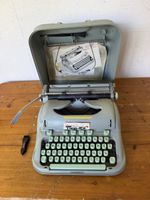 Hermes 3000 Schreibmaschine mit Koffer Vintage