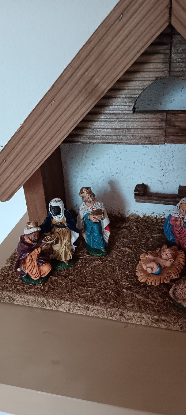 Tutte le decorazioni: Weihnachtskrippe – Usato da Seuzach venduto da jennifer05 2