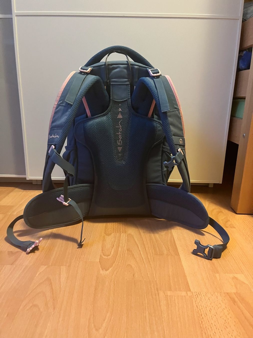 Satch Borse & Zaini: Satch Schul Rucksack blau – Usato da Bern venduto da c_hebenstreit 1