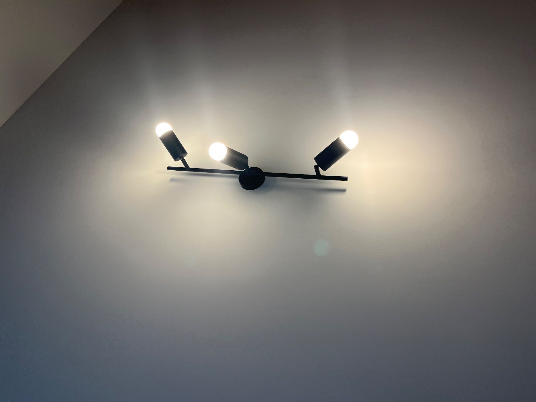 Lampadari & plafoniere: Modern light fixture – Usato da Zürich venduto da vil_mgs6