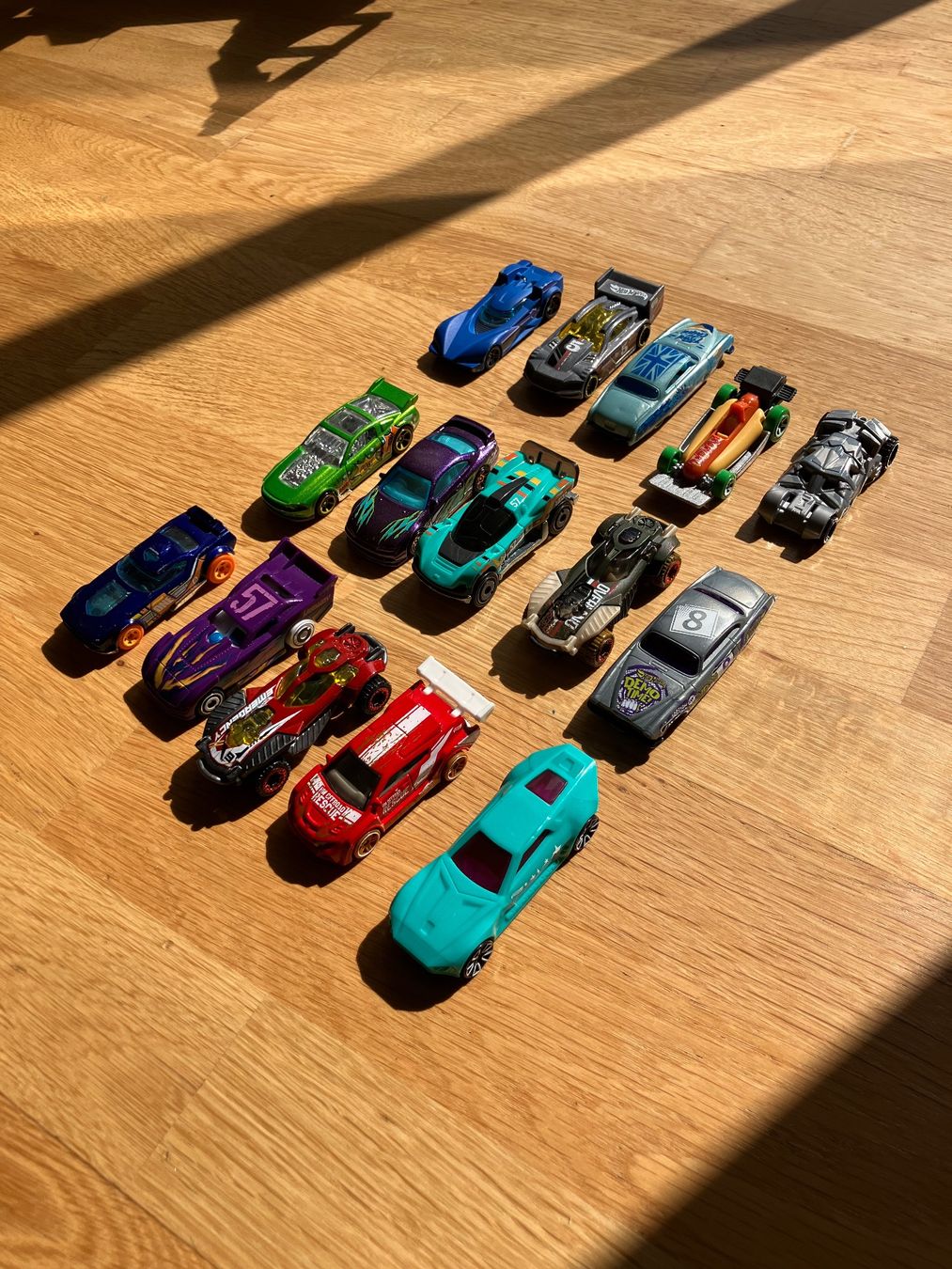 Hot Wheels Giocattoli: Hot Wheels Autos, 15 Stück, div. Modelle – Usato da Zürich venduto da sabunesch