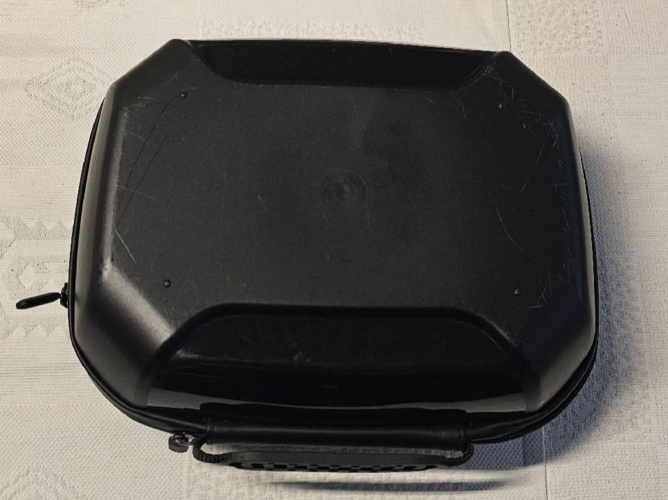Nintendo Spiele: Boîtier de rangement AmazonBasics - Pratique et d'occasion – Gebraucht aus Monthey von Chez-Dani-81 1