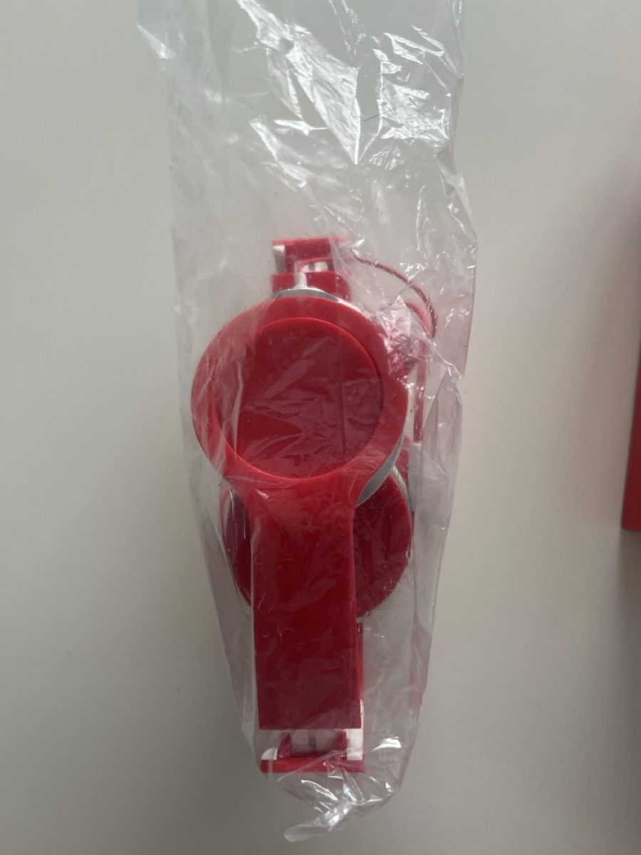 Cuffie: Stylische Kopfhörer in Rot/Weiss – Nuovo e nell'imballaggio originale da Aegerten venduto da Swiss3DFusion 1
