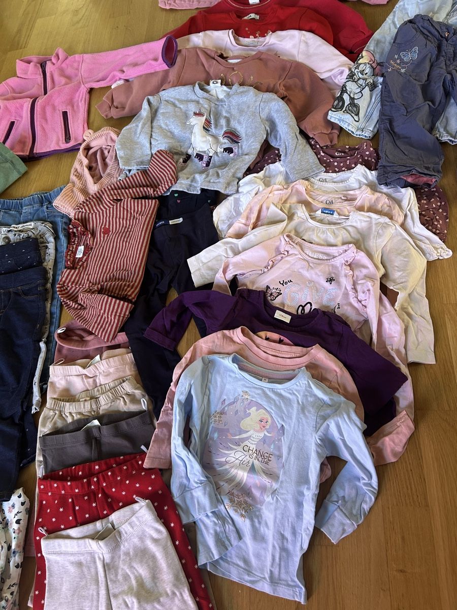Lotti & Set di vestiti: Mädchen Bekleidung Grösse 98 – Usato da Zürich venduto da Jess-Steff 1