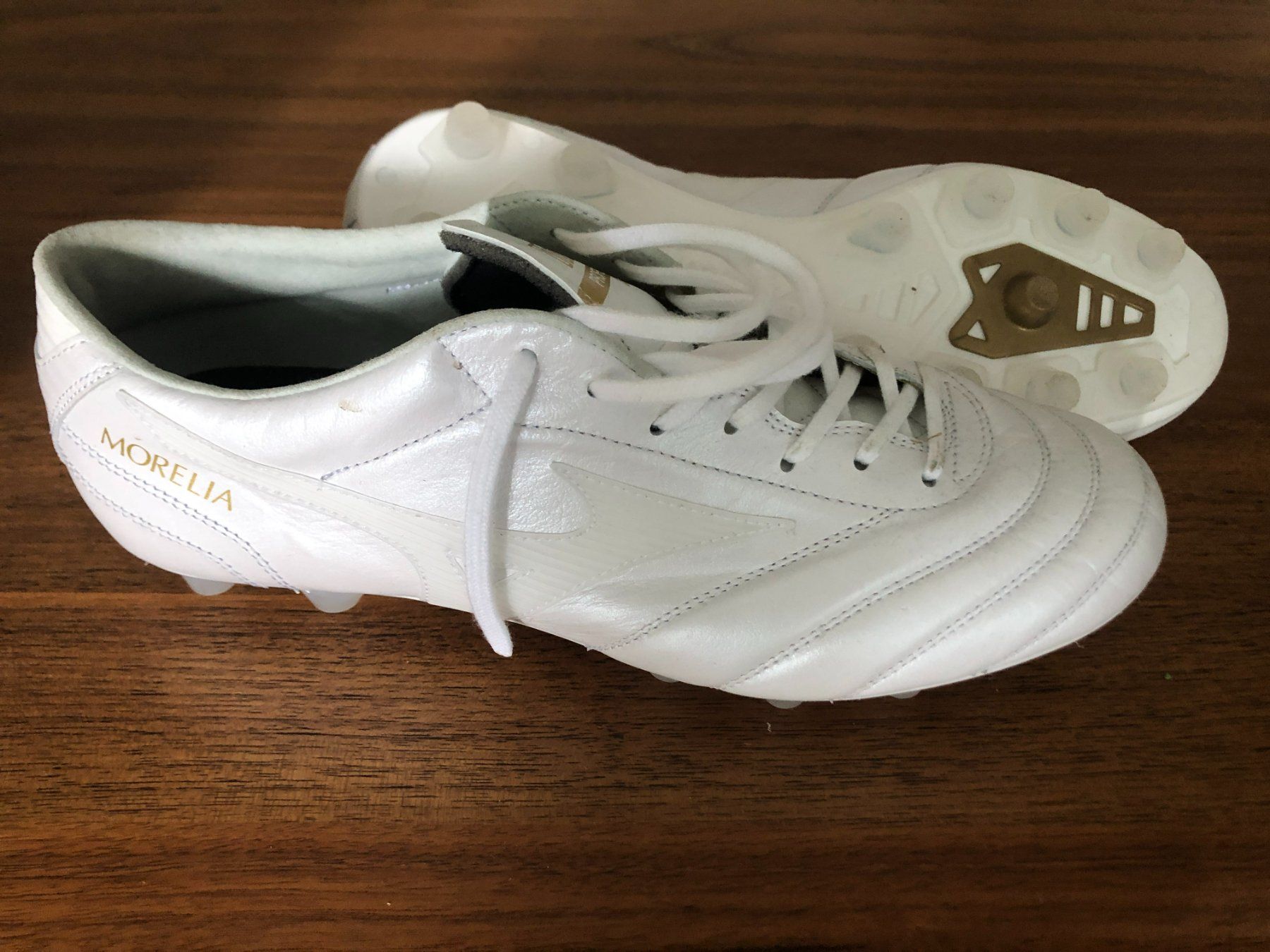 Mizuno Chaussures hommes: Fussballschuh Mizuno – Neuf (Voir description) à Oberkirch LU par raf_wm7g