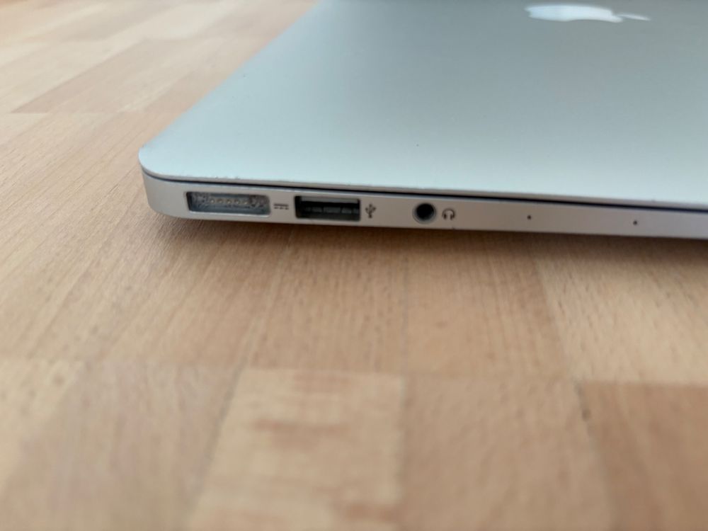 Apple Notebook: MacBook Air 13" (2015) – Usato da St. Gallen venduto da fra_ww9t 2