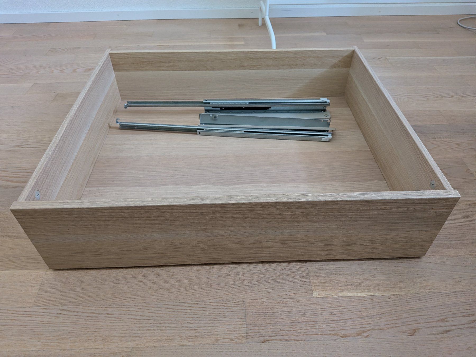 Ikea Armadi: Ikea Pax/Komplement Schublade 75x58 cm Eicheneffekt weiss – Usato da Fehraltorf venduto da van_9xng