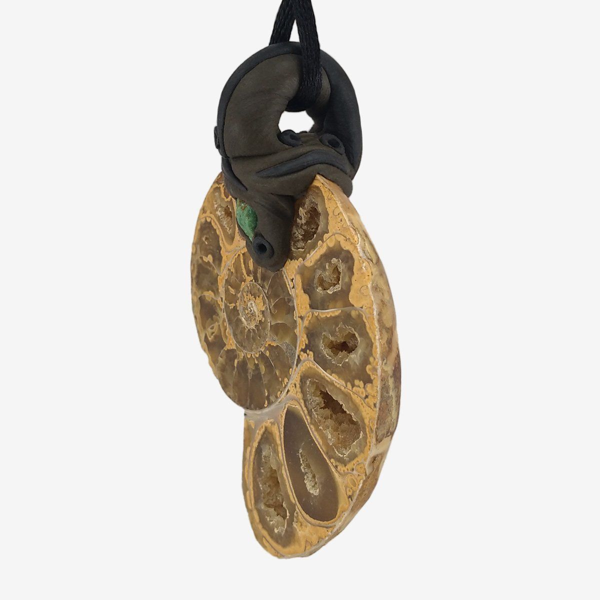 Fossili: Ammonit Fossil Steinanhänger mit Chrysokoll – Nuovo e nell'imballaggio originale da Meilen venduto da BYRD-Design 1