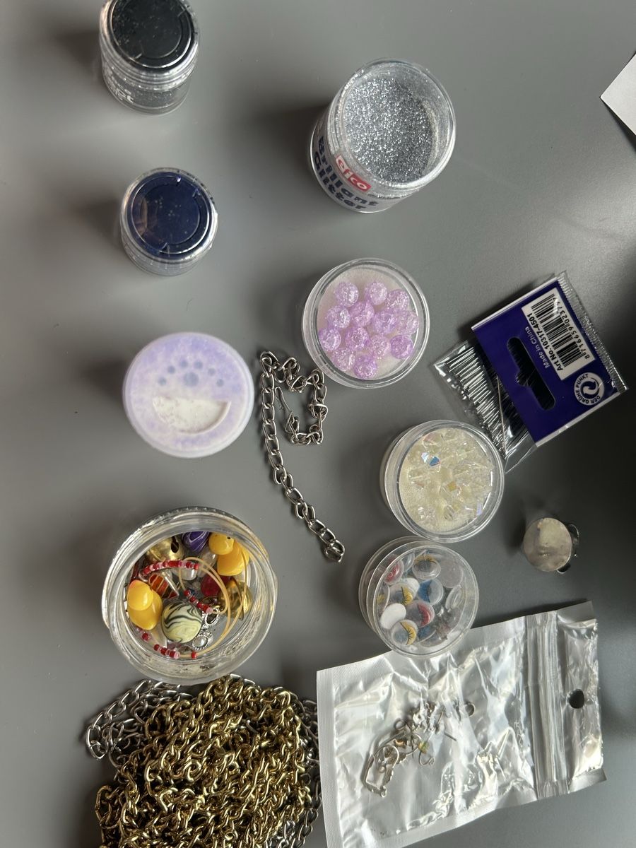 Kit bricolage: Schmuck & Bastel Sachen – Usato da Basel venduto da lenarrari