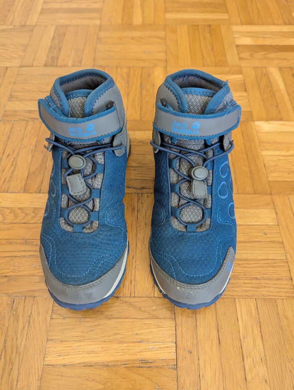 Jack Wolfskin Scarpe per ragazzi: Jack Wolfskin Jungen Wanderschuh Gr.34 – Usato da Lengnau AG venduto da sus_znf9