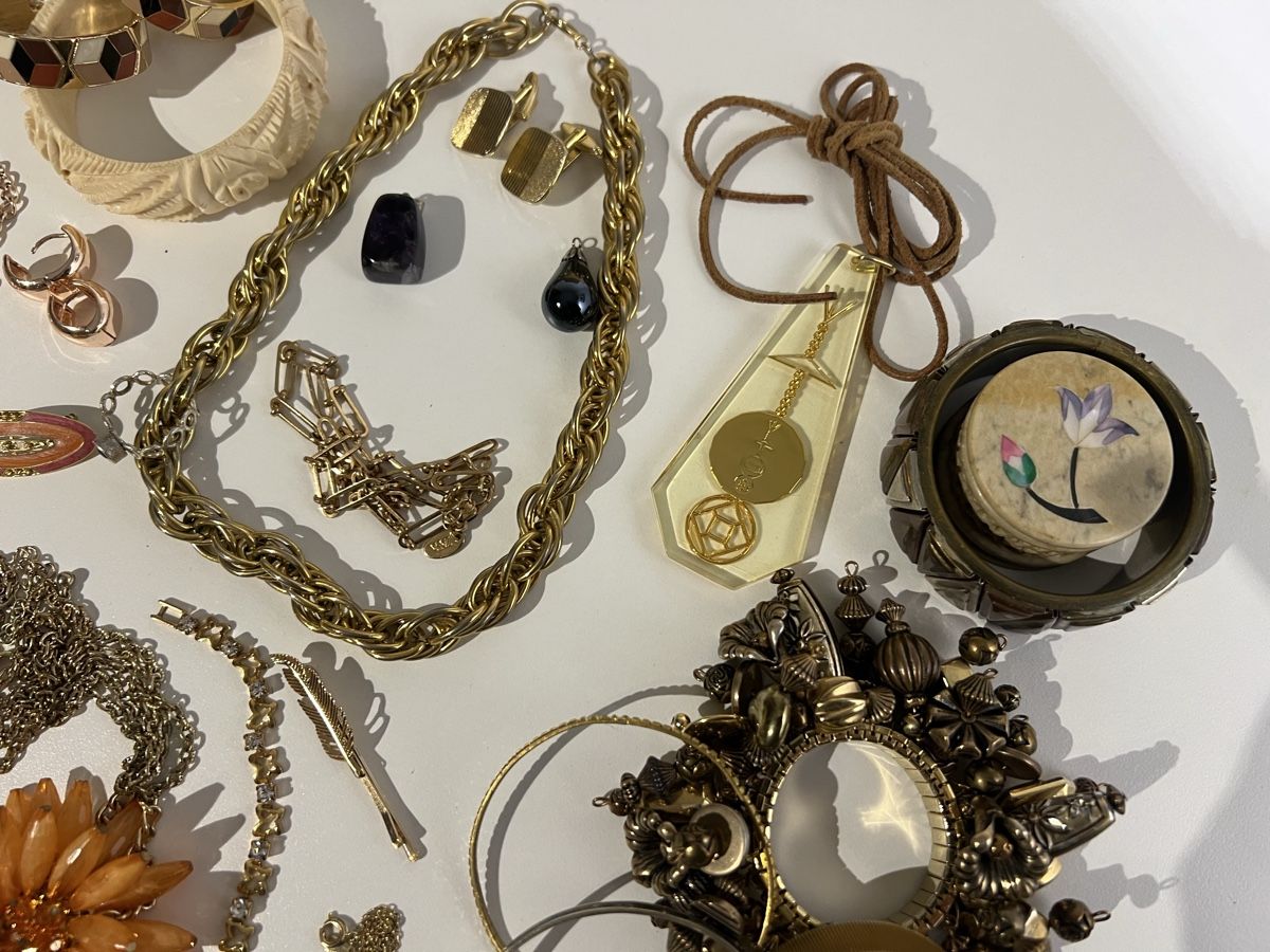 Sonstiger Schmuck: Lot de bijoux anciens – Gebraucht aus St-Pierre-Clages von ste_xk6p 5
