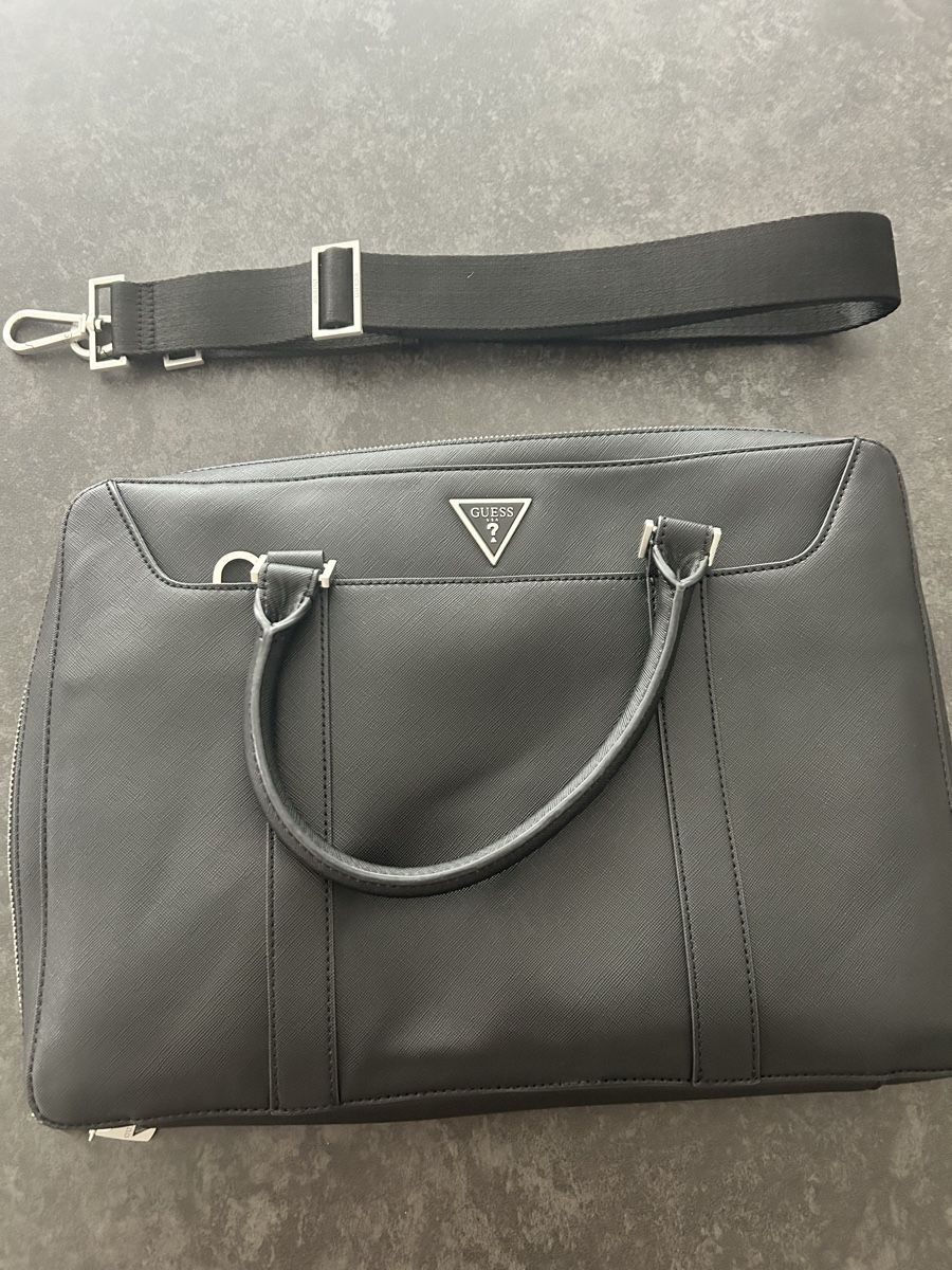Guess Borse: Guess Businesstasche – Usato da Gümligen venduto da Chants7 2